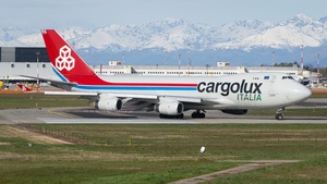 Photo of LX-UCV - Boeing 747-4R7F operated by Cargolux Italia