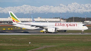 Photo of ET-AYM - Airbus A350-941 operated by Ethiopian Airlines