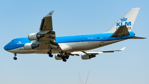 Photo with serial 33696 - Boeing 747-406F(ER)