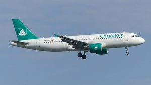 Photo of YR-ABC - Airbus A320-216 operated by Carpatair