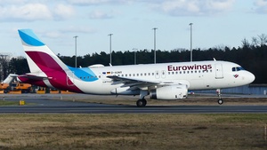 Photo with serial 5569 - Airbus A319-132