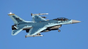 Photo of 90-0707 - General Dynamics F-16CM Fighting Falcon operated by US Air Force