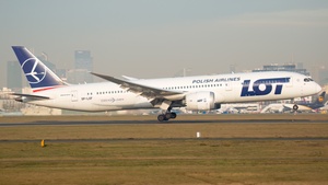 Photo of SP-LSF - Boeing 787-9 Dreamliner operated by LOT Polish Airlines