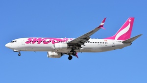 Photo of C-GDMP - Boeing 737-8CT operated by Swoop