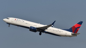 Photo of N817DN - Boeing 737-932(ER) operated by Delta Air Lines