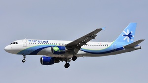 Photo of XA-JCV - Airbus A320-214 operated by Interjet