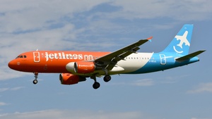 Photo of C-GCJL - Airbus A320-214 operated by Jetlines