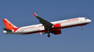 Photo of D-AZWK - Airbus A321-251NX operated by Air India