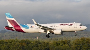 Photo of D-AEWS - Airbus A320-214 operated by Eurowings