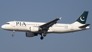 Photo of AP-BLS - Airbus A320-214 operated by PIA Pakistan International Airlines