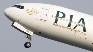 Photo of AP-BMH - Boeing 777-2Q8(ER) operated by PIA Pakistan International Airlines