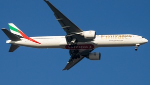 Photo of A6-ENW - Boeing 777-31H(ER) operated by Emirates