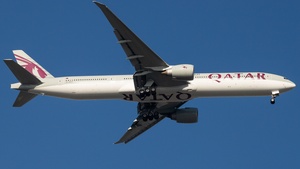 Photo of A7-BAT - Boeing 777-3DZ(ER) operated by Qatar Airways