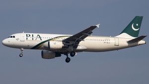 Photo of AP-BLC - Airbus A320-214 operated by PIA Pakistan International Airlines