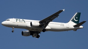 Photo of AP-BOM - Airbus A320-214 operated by PIA Pakistan International Airlines