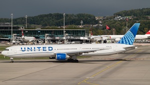 Photo of N76062 - Boeing 767-424(ER) operated by United Airlines