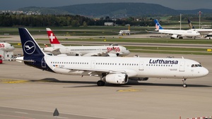 Photo of D-AISV - Airbus A321-231 operated by Lufthansa