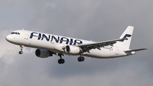 Photo of OH-LZE - Airbus A321-211 operated by Finnair