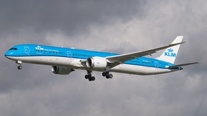 Photo of PH-BKQ - Boeing 787-10 Dreamliner operated by KLM Royal Dutch Airlines