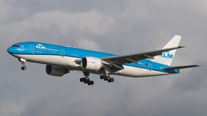 Photo of PH-BQD - Boeing 777-206(ER) operated by KLM Royal Dutch Airlines