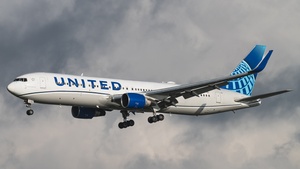 Photo with serial 25392 - Boeing 767-322(ER)