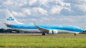 Photo of PH-BXU - Boeing 737-8BK operated by KLM Royal Dutch Airlines