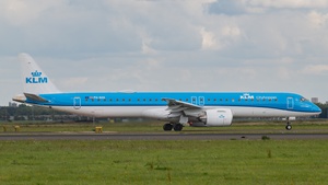 Photo of PH-NXK - Embraer ERJ-195-E2 operated by KLM Cityhopper