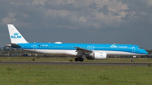 Photo of PH-NXM - Embraer ERJ-195-E2 operated by KLM Cityhopper