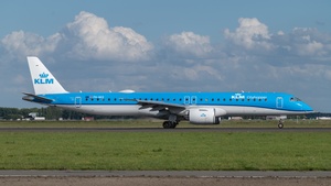 Photo of PH-NXV - Embraer ERJ-195-E2 operated by KLM Cityhopper