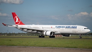 Photo of TC-JNZ - Airbus A330-303 operated by Turkish Airlines