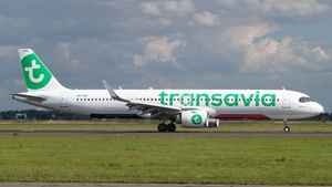 Photo of PH-YHS - Airbus A321-251NX operated by Transavia