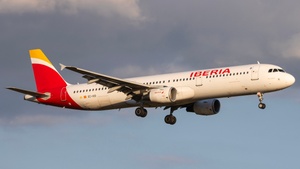 Photo of EC-IXD - Airbus A321-212 operated by Iberia