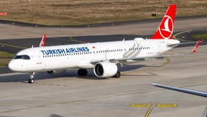 TC-LPS - Airbus A321-271NX