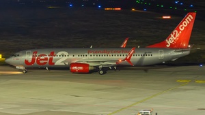 Photo of G-JZBT - Boeing 737-883 operated by Jet2
