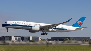 Photo of B-32EE - Airbus A350-941 operated by China Southern Airlines