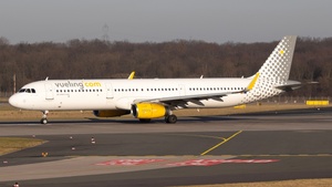 Photo of EC-MQB - Airbus A321-231 operated by Vueling