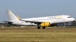 Photo of EC-ODN - Airbus A320-232 operated by Vueling