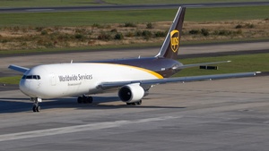 Photo of N391UP - Boeing 767-304(ER)(BDSF) operated by UPS United Parcel Service