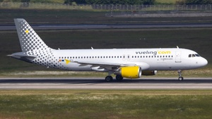 Photo of EC-OFV - Airbus A320-214 operated by Vueling