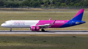 Photo of HA-LVI - Airbus A321-271NX operated by Wizz Air