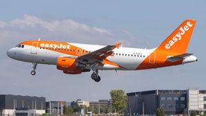 Photo of G-EZGJ - Airbus A319-111 operated by easyJet