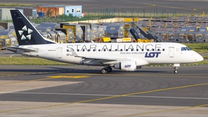 Photo of SP-LDK - Embraer ERJ-170LR operated by LOT Polish Airlines