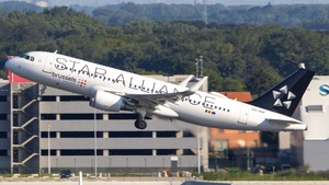 Photo of OO-SNP - Airbus A320-214 operated by Brussels Airlines