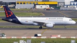 Photo of OO-SNJ - Airbus A320-214 operated by Brussels Airlines