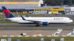 Photo of N1603 - Boeing 767-332(ER) operated by Delta Air Lines