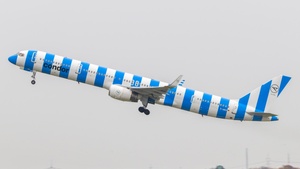 Photo of D-ABOI - Boeing 757-330 operated by Condor