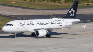 Photo of D-AILP - Airbus A319-114 operated by Lufthansa CityLine