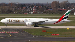 Photo of A6-EPC - Boeing 777-31H(ER) operated by Emirates