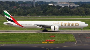 Photo of A6-ECK - Boeing 777-31H(ER) operated by Emirates