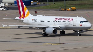 Photo of D-AKNU - Airbus A319-112 operated by Germanwings